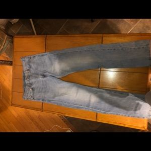 Levi’s Light Wash Jeans- Slim Straight fit, 32x32